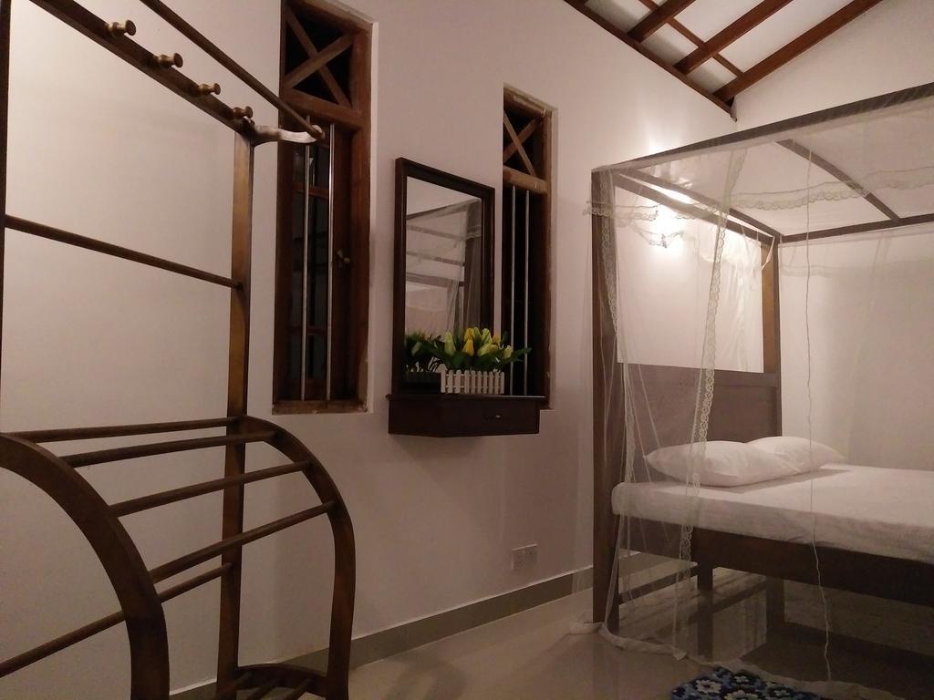 Villa Hilltop By Yehansa With Unlimited Fiber Wifi Hikkaduwa Exterior foto