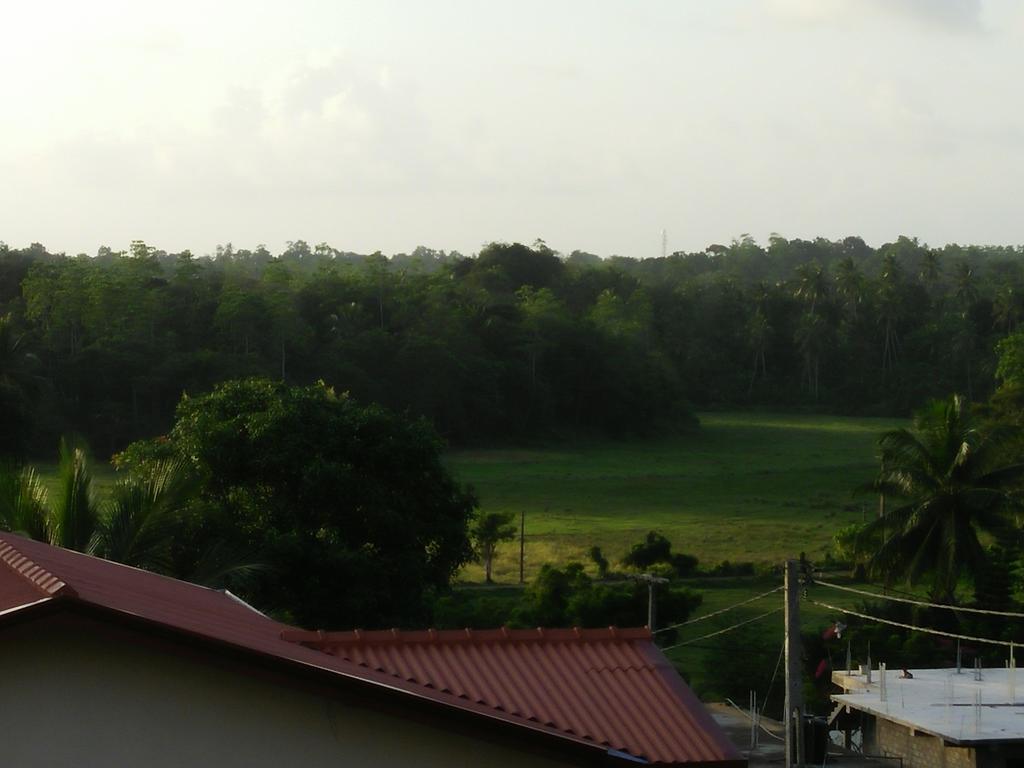 Villa Hilltop By Yehansa With Unlimited Fiber Wifi Hikkaduwa Exterior foto