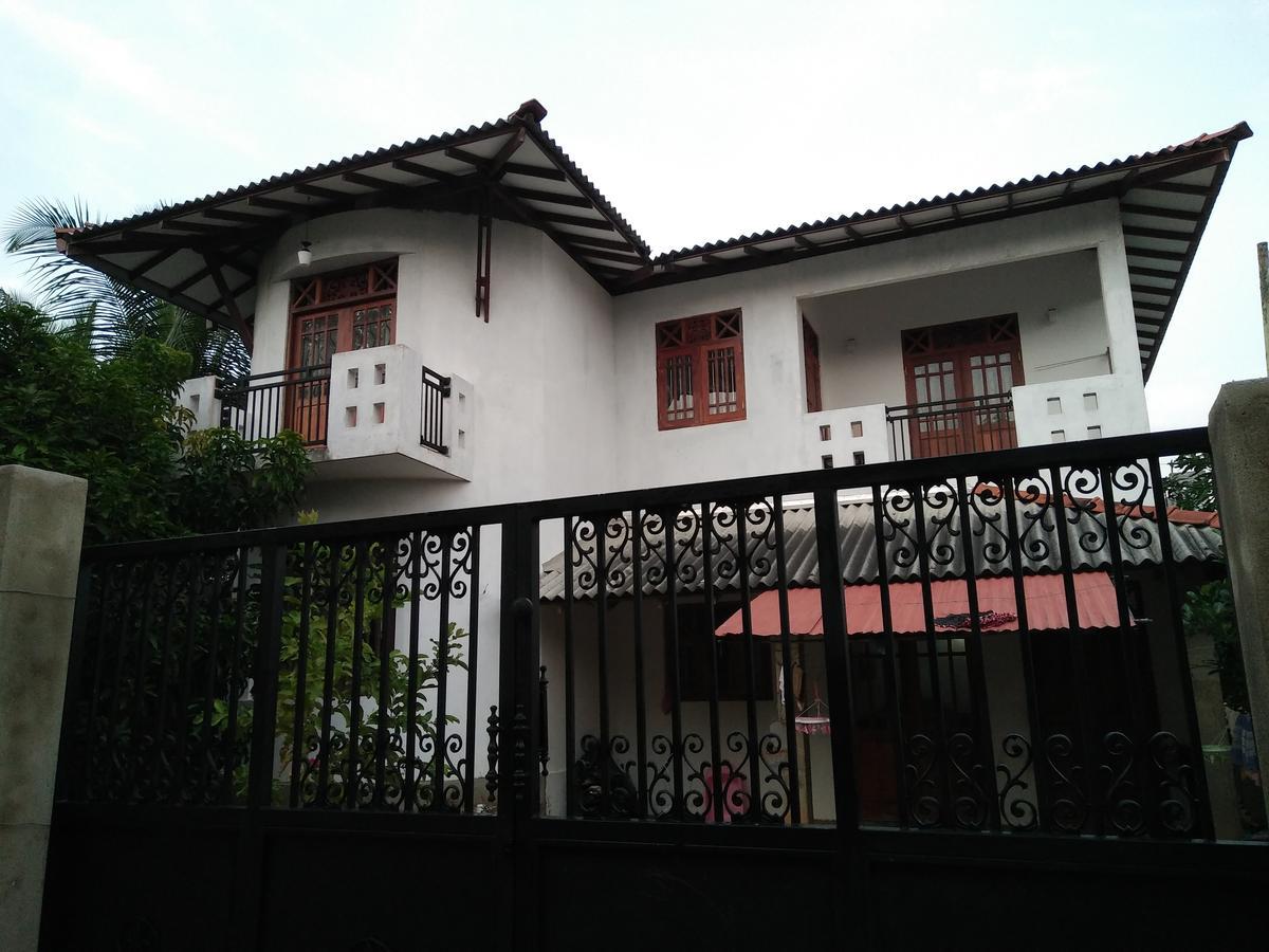 Villa Hilltop By Yehansa With Unlimited Fiber Wifi Hikkaduwa Exterior foto